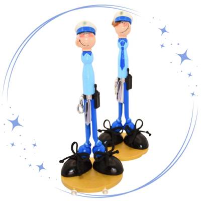 Handgefertigte Holzfigur Polizist – Originelles Geldgeschenk und Dankeschön personalisierbar