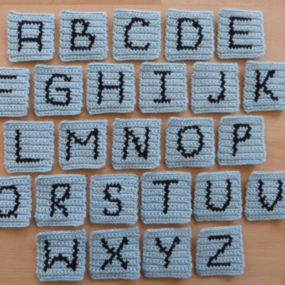 Häkelanleitung eingehäkelte Buchstaben von A-Z, Alphabet, Zählmuster, pdf-Datei