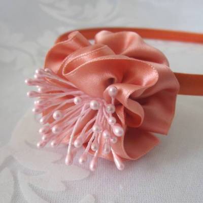Festlicher Haarreif in Orange und Apricot mit romantischer Satinblume "Audrey"