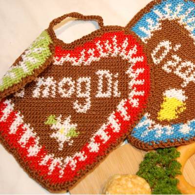 DIY Häkelanleitung Lebkuchenherzen-Topflappen in Doubleface-Technik (PDF)