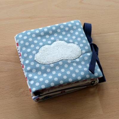 Babybuch aus Biobaumwolle – Maritimes, handgenähtes Fühlbuch & Leporello für Babys, Stoffbuch mit Motiven