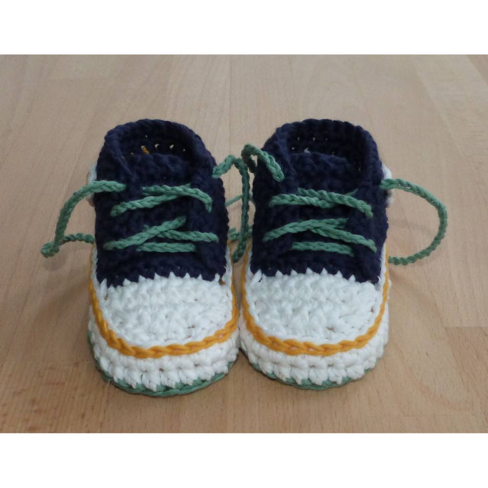 Häkelanleitung Baby-Turnschuhe in 3 Größen, pdf-Datei Bild 3