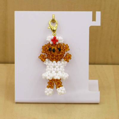 Krankenschwestern-Bär Anhänger aus Rocailles