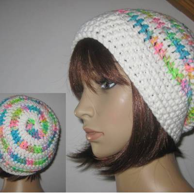 Mütze im Spiral-Design gehäkelt, weiß und neonbunt, Beanie, Häkelmütze