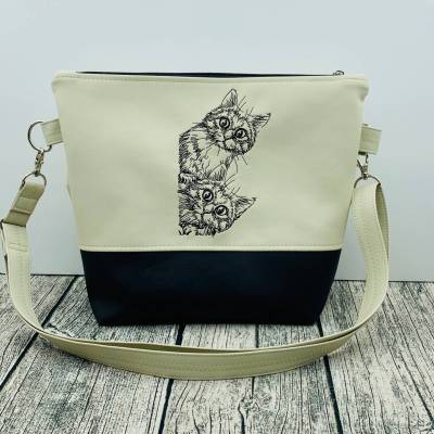 Tasche Handtasche Umhängetasche Milow aus tollem Kunstleder handmade bestickt mit zwei Katzen beige schwarz