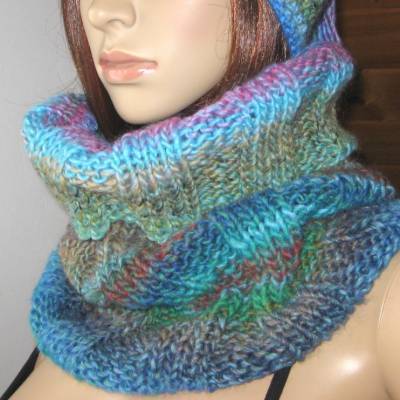 Schlauchschal, gestrickt mit buntem Farbverlauf, Loop, Schal