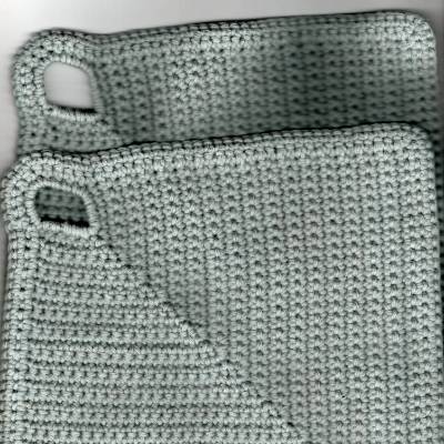 T0080 gehäkelt 2 Topflappen Untersetzer ca. 20 x 20 cm 100% Baumwolle Handarbeit hellgrau grau Küche