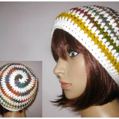 Mütze im Spiral-Design mit Farbverlauf, Beanie im Boshi Style, Häkelmütze