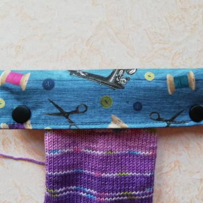 Nadelgarage, Nadelsafe, Nadelspiel Garage, Nadelspiel Safe, Nadeltasche für 15 cm lange Sockennadeln, mit Näh-Motiven