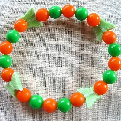 Kinderarmband Green Butterfly handgefädelt von Hobbyhaus