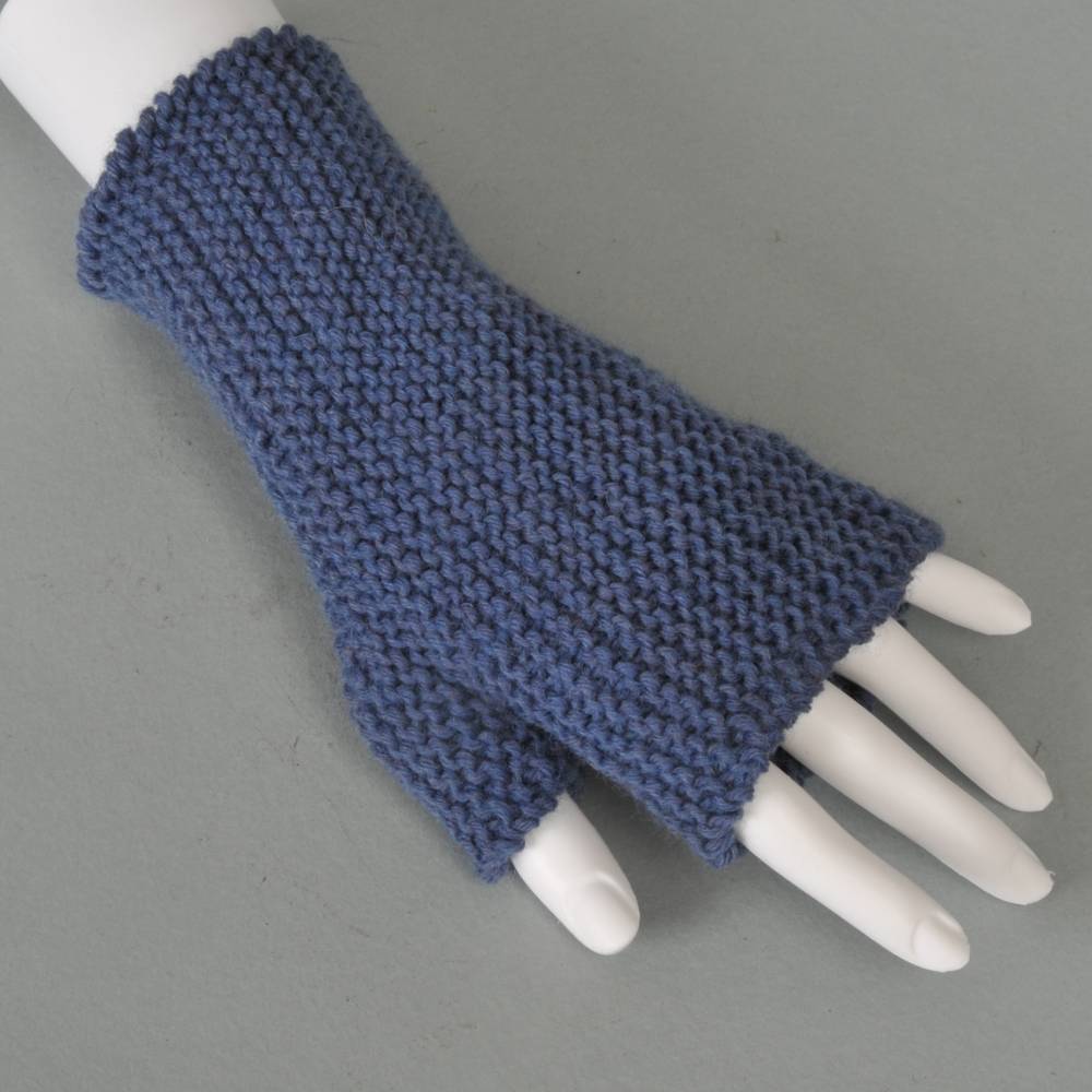 Armstulpen mit Daumen fingerlose Handschuhe handgestrickt Wolle