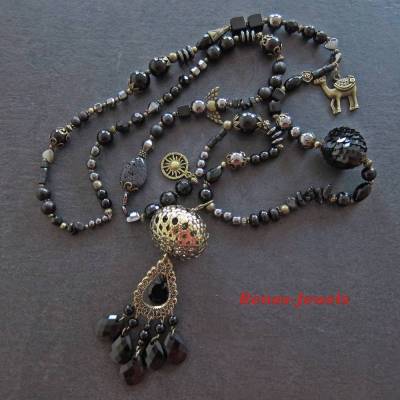 Bettelkette lang mit Quaste Anhänger schwarz bronzefarben Edelsteinperlen Boho Kette