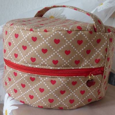 Kulturtasche Herzen rund im Retro-Look, Unikat hessmade