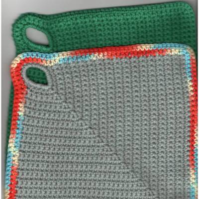 T0098 gehäkelt 2 Topflappen Untersetzer ca. 20 x 20 cm 100% Baumwolle Handarbeit grün grau mit buntem Rand