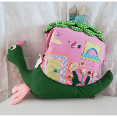 Babydecke -  Kuscheldecke im Schneckenhaus, ein treuer Begleiter von Anfang an.