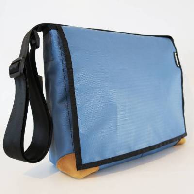 Leonca Tasche aus recycelter Turnmatte & Turnbockleder in 5 Größen