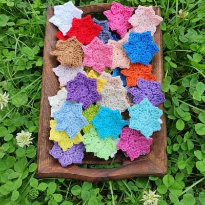 Häkelanleitung für einfache Sternblümchen