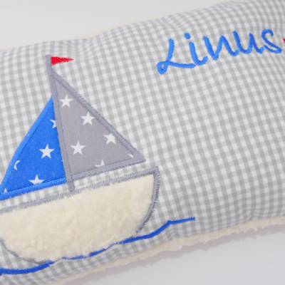 Segelschiff Segelboot Boot Schiff Taufkissen Kuschelkissen Kindergartenkissen Geburtsgeschenk 