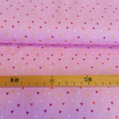 Baumwollstoff - grafische Motive/Dreiecke- rosa - ab 25 cm