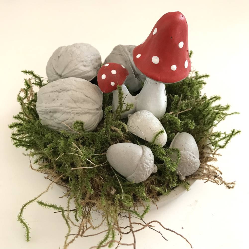 Herbstdeko Hübsche Walnüsse und Eicheln aus Beton, grau Bild 1