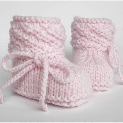 Babyschuhe gestrickt in Pastellrosa – Handarbeit, Taufschuhe, Strickschuhe - 3-6 Monate