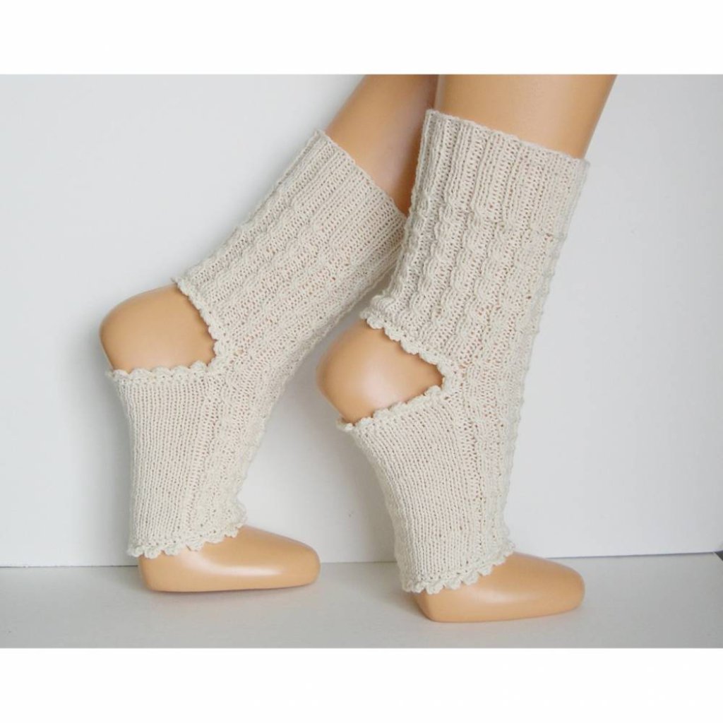 Yogasocken, Pilatessocken, Fitness-Socken, Kampfsport-Socken Tanzsocken, Gymnastiksocken, ohne Zehen, Wunschgröße, Wunschfarbe, Zopfmuster Bild 1