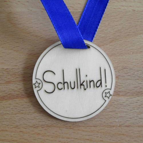 Medaille "Schulkind!" aus Holz