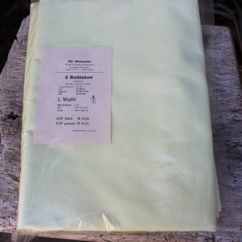 Vintage gelbe Bettlaken DDR originalverpackt – 80er Jahre, VEB Wäscheunion, 140x230 cm