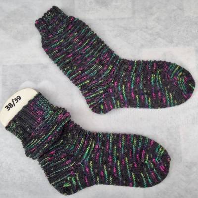 bunte handgestrickte Socken Gr. 38/39