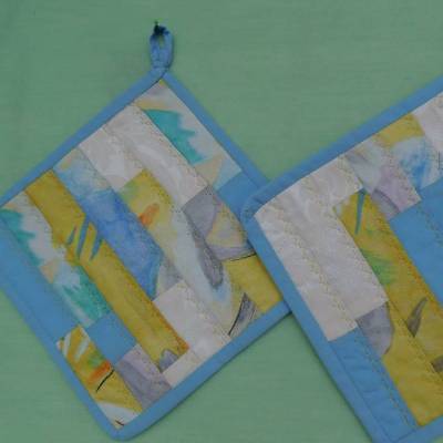 Topflappen genäht  , Set  von 2 gelb blauen Topflappen ,  Quilt Topflappen