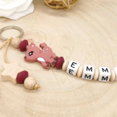 Schlüsselanhänger mit Name Mädchen Reh Weinrot Geschenkidee 