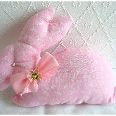 Stoffhase ROSI Osterhase in rosa mit Blümchen genäht von Hobbyhaus