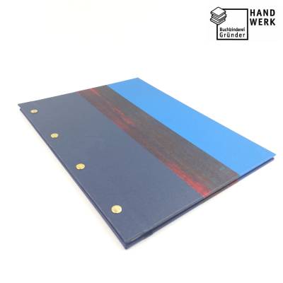 Mappe mit DIN A4 Klarsichthüllen, blau, Buchschrauben, selbstgemachtes Buntpapier