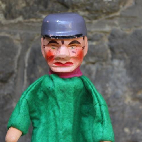 Handgeschnitzte Polizist Handpuppe Vintage 30er Jahre aus Holz – Unikat 