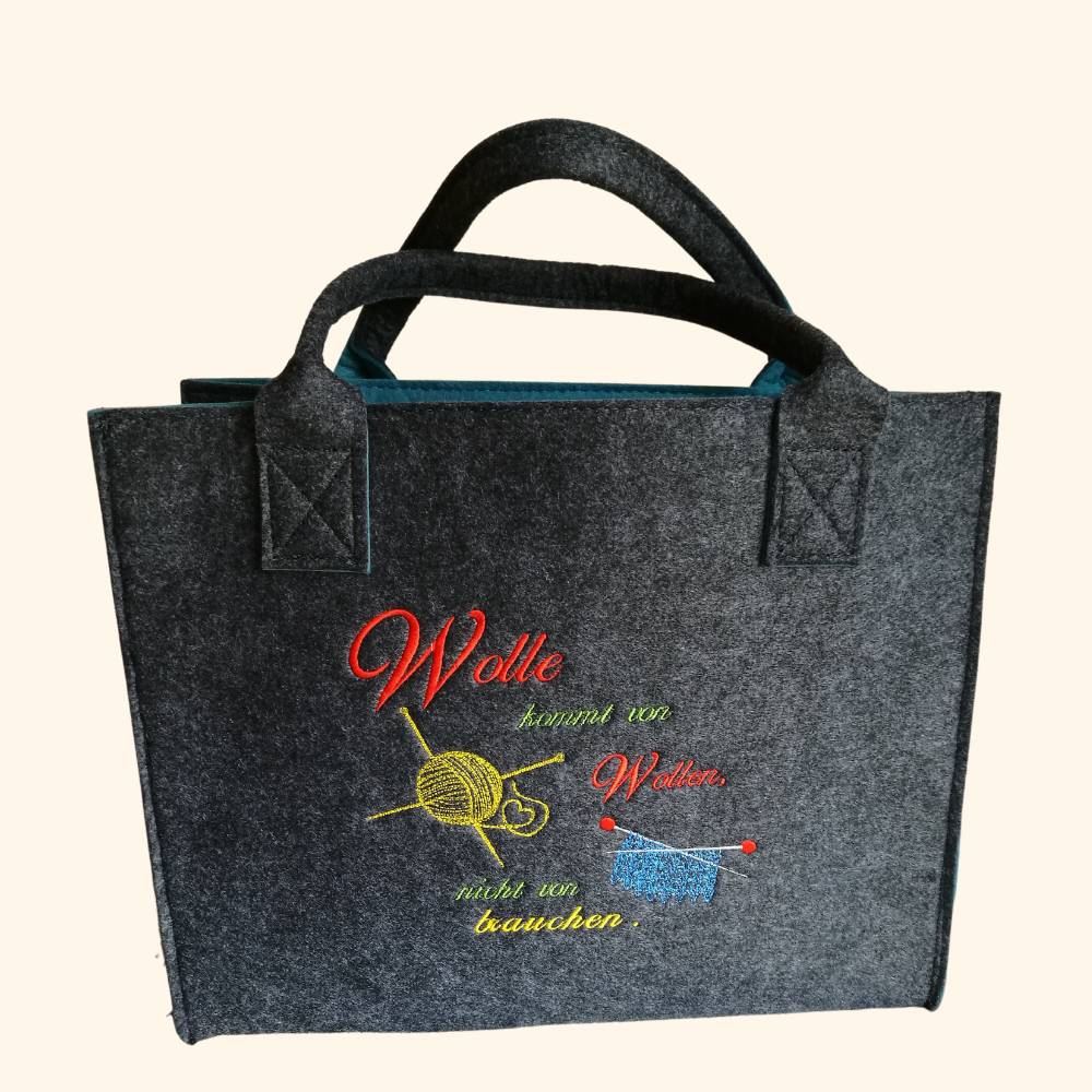 Filztasche für Wolle & Strickzeug – Personalisierte Projekttasche mit Spruch – Handarbeitskorb Geschenk für Strickerinne Bild 1