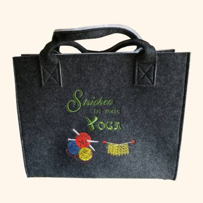 Filz-Tasche für alle Woll-Liebhaber, bestickt mit einem Woll-Spruch