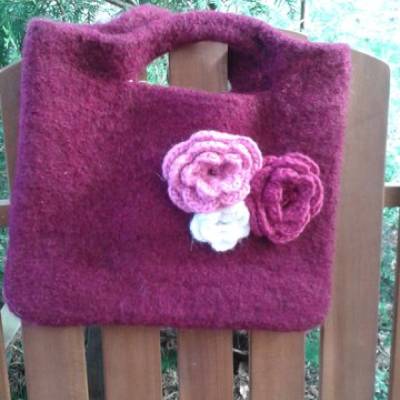 Filztasche mit Blüten