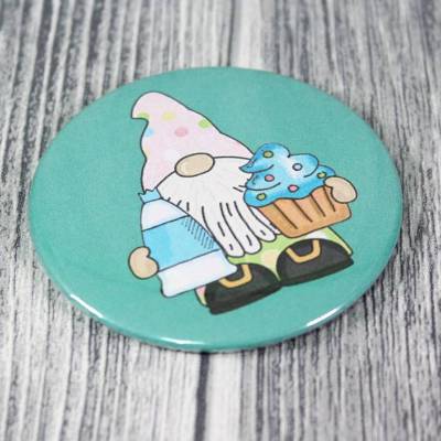 Niedlicher Kühlschrankmagnet Ø 58mm Zwerg Gnom Backen Muffins Kuchen Notizen Geschenkidee 