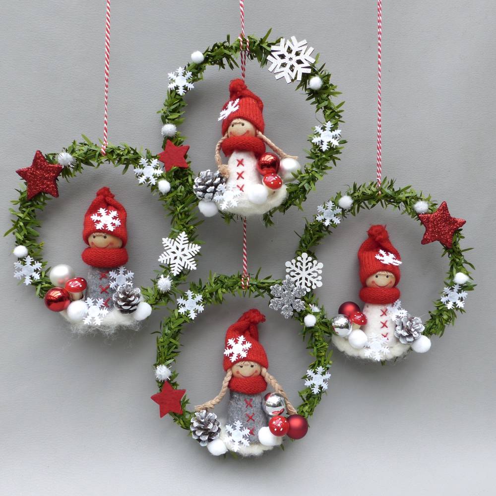 Fensterdeko, Fensterschmuck Winter Advent-Weihachts-Deko, Kranz mit Winter-Wichtel Bild 2