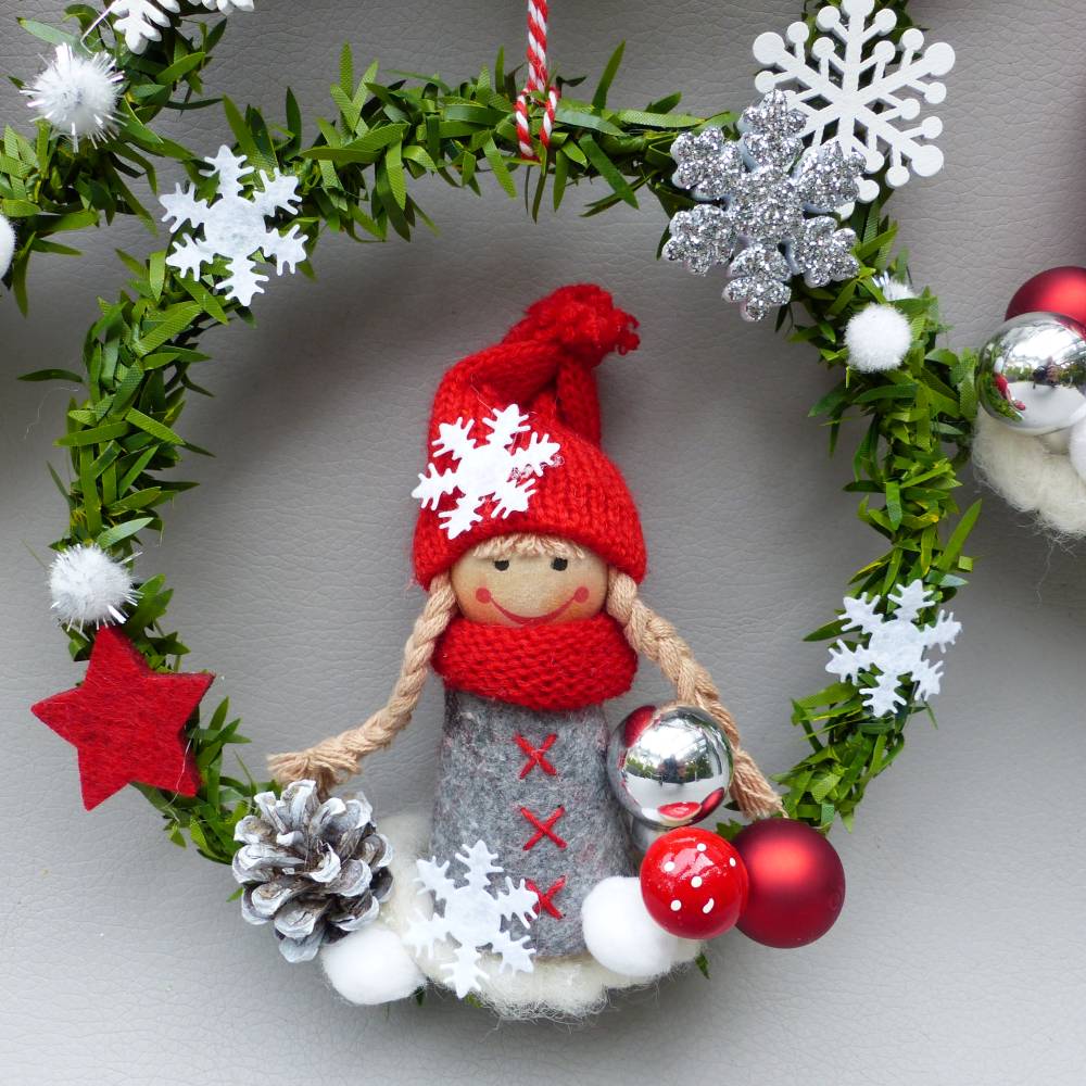 Fensterdeko, Fensterschmuck Winter Advent-Weihachts-Deko, Kranz mit Winter-Wichtel Bild 6