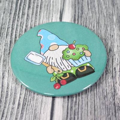 Niedlicher Kühlschrankmagnet Ø 58mm Zwerg Gnom Backen Muffins Kuchen Notizen Geschenkidee Pinnwand Notizen