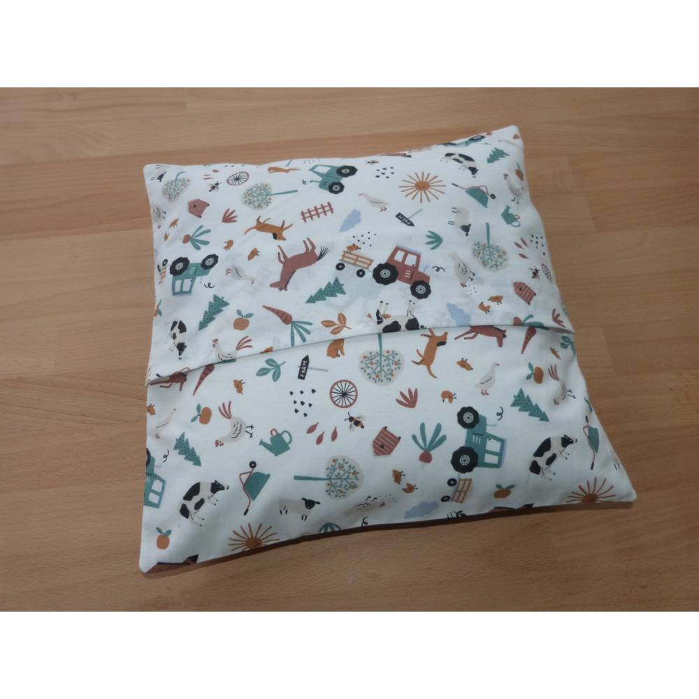 Kissenbezug 30 x 30 cm, weiß mit Bauernhof-Motiven, auch mit Name, Biobaumwolle, Handarbeit