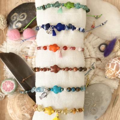 La Tortue Heureuse - Bunte Perlen-Armbänder mit Schildkröten, Edelsteinen und Rocailles