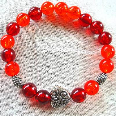 Perlenarmband in Rot-silber handgefertigt von Hobbyhaus