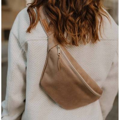 Große XXL Gürteltasche Hellbraun mit Gold