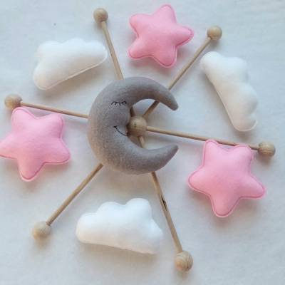 Baby Mobile mit Mond, Wolken und Sternchen aus Filz - Geschenk zur Geburt - andere Farben möglich