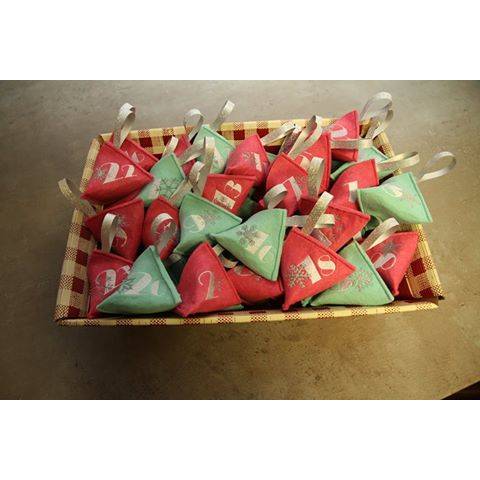 32 tlg. Stickdatei Zahlen Adventskalender Schneeflocken 10x10 Winter Weihnachten Advent Bild 9
