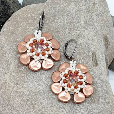 Ohrringe Bütenform | kupfer elfenbein | Rivolistein | 4cm | Edelstahl-Brisuren |Geschenk