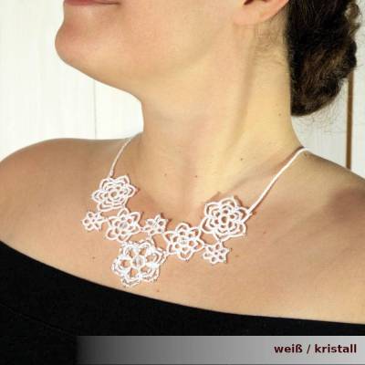 auffällige Statementkette Isabella aus weißer Baumwolle mit Glasperlen und Verschluss 925er Silber