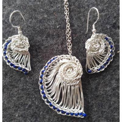 Nautilusschnecke - 925 Silber mit Lapislazuli-Perlen